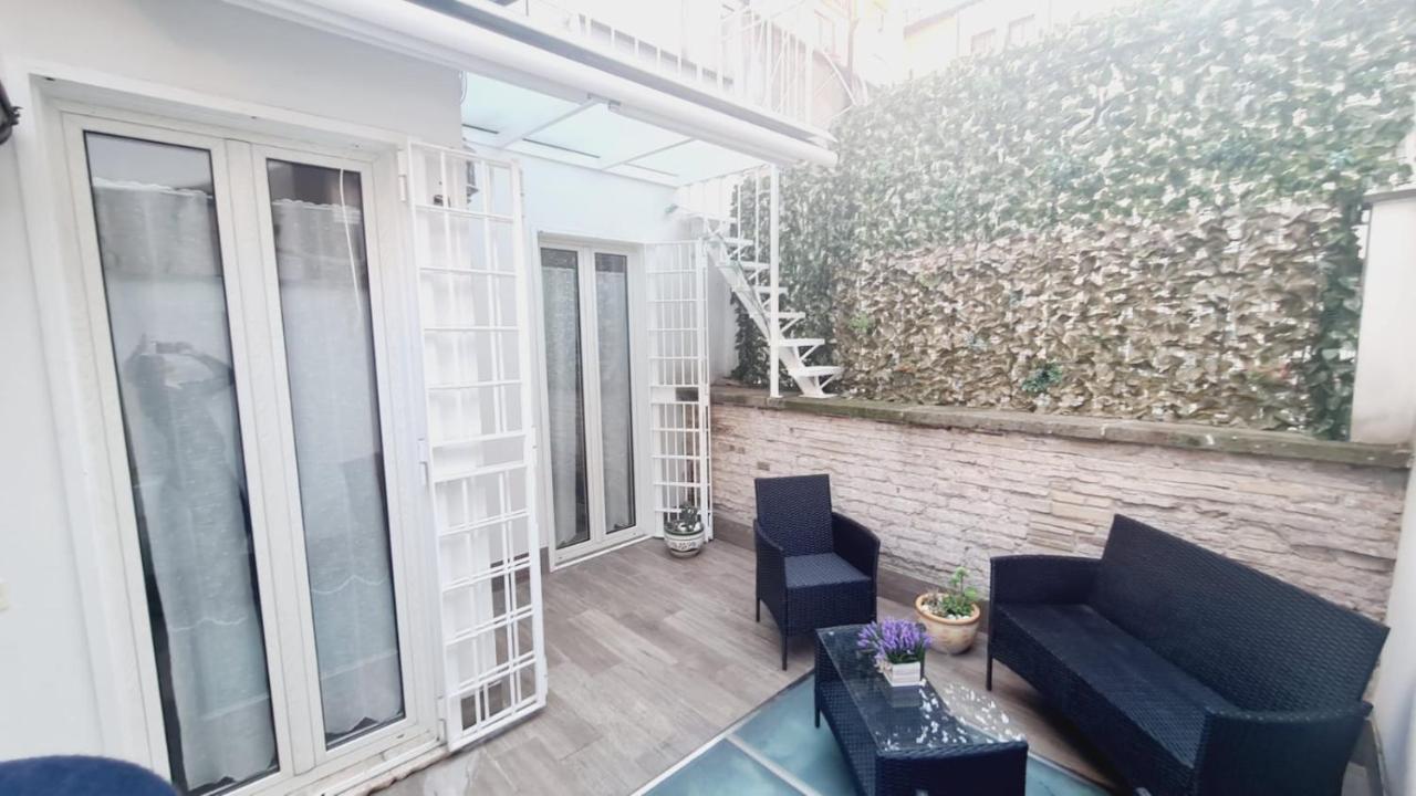 Lejlighed Trastevere Rome's Heart Charming & Cozy 2 *